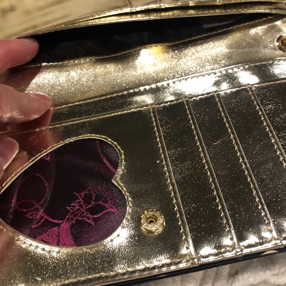 Betsey Johnson wristlet /wallet - Picture 7 of 8